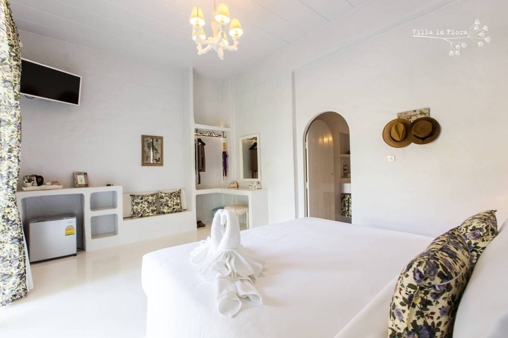 Villa La Flora Kanchanaburi Ngoại thất bức ảnh