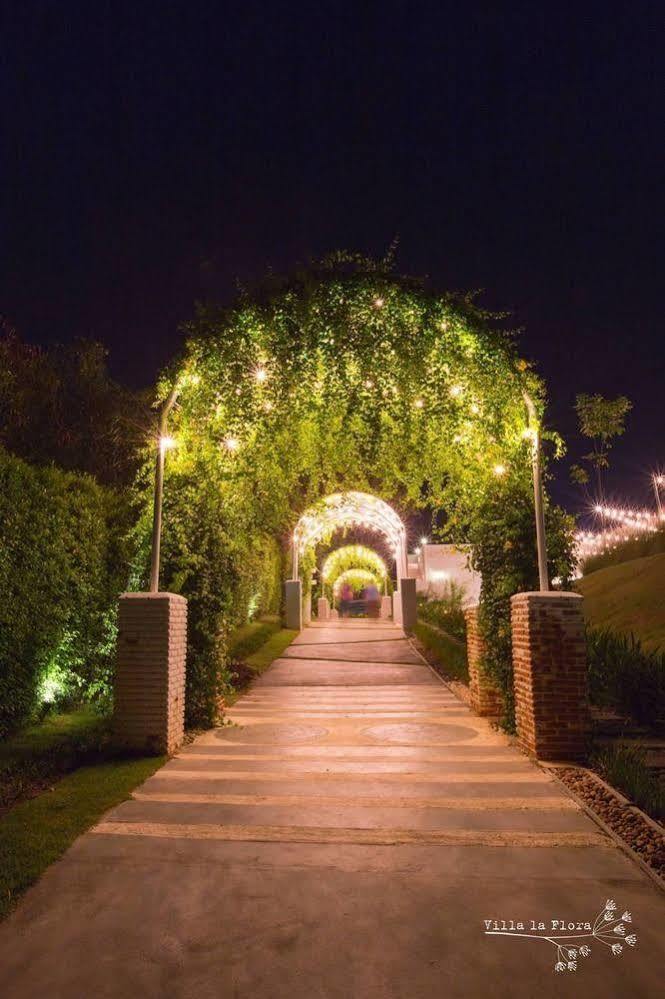 Villa La Flora Kanchanaburi Ngoại thất bức ảnh